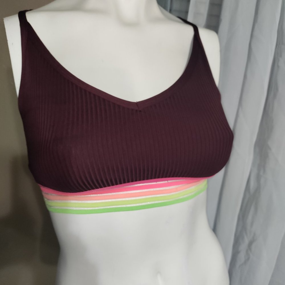 PINK Sports - Beautiful Contrasted Sport Bra